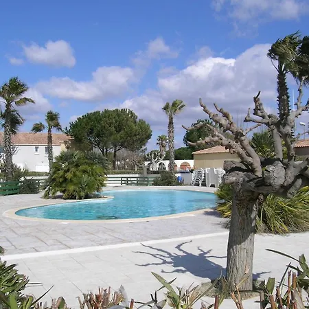Holiday home Pavillon 5 Pers, Terrasse, Piscine, Parking A - Fr-1-781-96 Vendres
